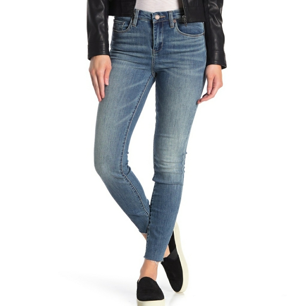 BLANKNYC Denim Hotel Raw Edge Skinny